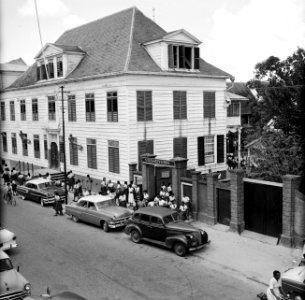 De Sint Elisabethschool in de Gravenstraat in Paramaribo, Bestanddeelnr 252-5115