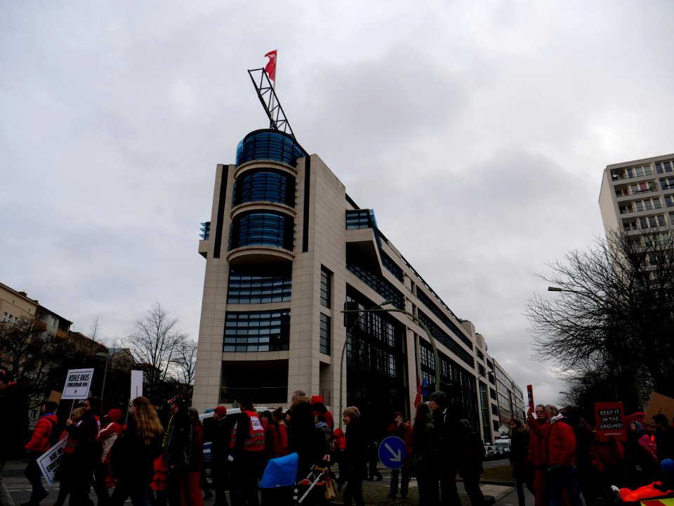 Demonstration for a fast coal phase-out at "Schwarz-Rot Koalitionsverhandlungen" 04