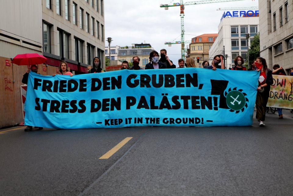 Demonstration from at Willy-Brandt-Haus to Invalidenpark Berlin 2020-07-01 45