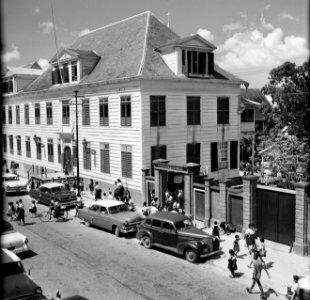 De Sint Elisabethschool in de Gravenstraat in Paramaribo, Bestanddeelnr 252-5119