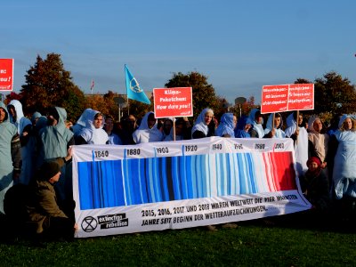 Demonstration at Platz der Republik at Rebellion Week Berlin 2019-10-09 17