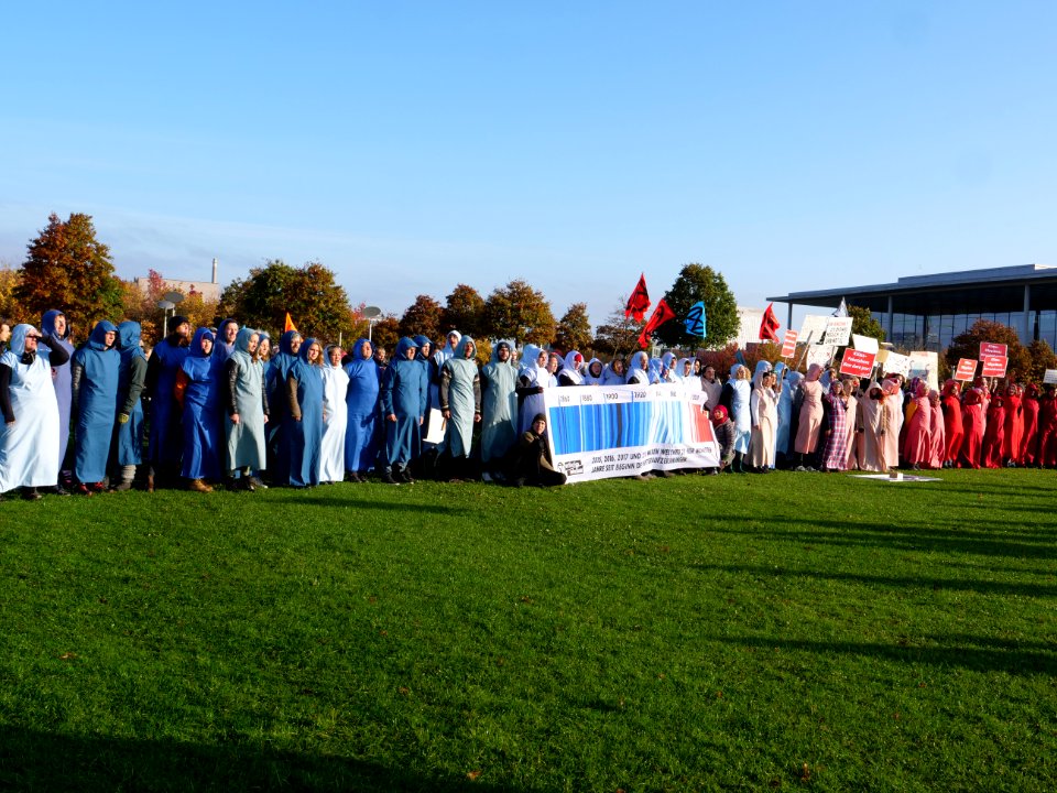 Demonstration at Platz der Republik at Rebellion Week Berlin 2019-10-09 28