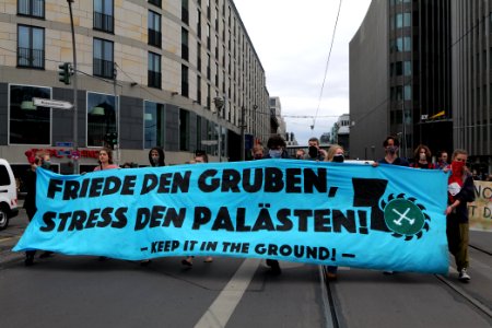 Demonstration from at Willy-Brandt-Haus to Invalidenpark Berlin 2020-07-01 51