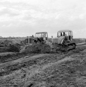 Dempen wijk en herontginnen oude veenkoloniale grond, Bestanddeelnr 250-8229