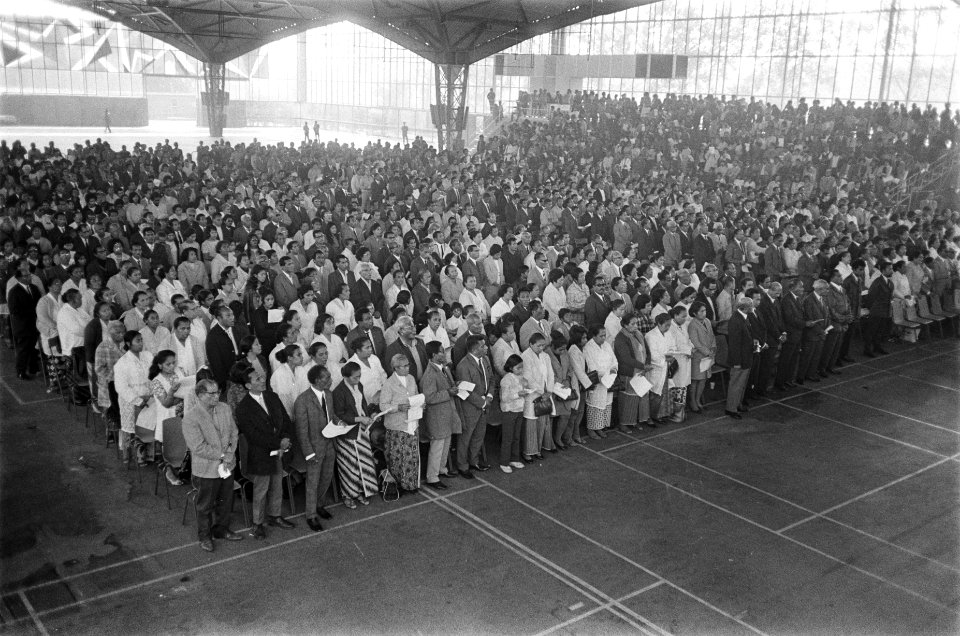 Demonstrerende Zuid-Molukkers in Expo-hal, Hilversum, Bestanddeelnr 923-8776