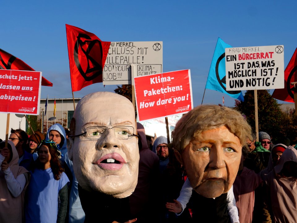 Demonstration at Platz der Republik at Rebellion Week Berlin 2019-10-09 23