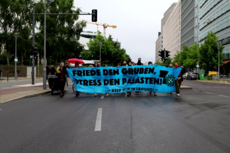 Demonstration from at Willy-Brandt-Haus to Invalidenpark Berlin 2020-07-01 33