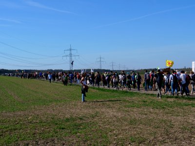 Demonstrator on way to "Wald retten - Kohle stoppen!" 06-10-2018 10