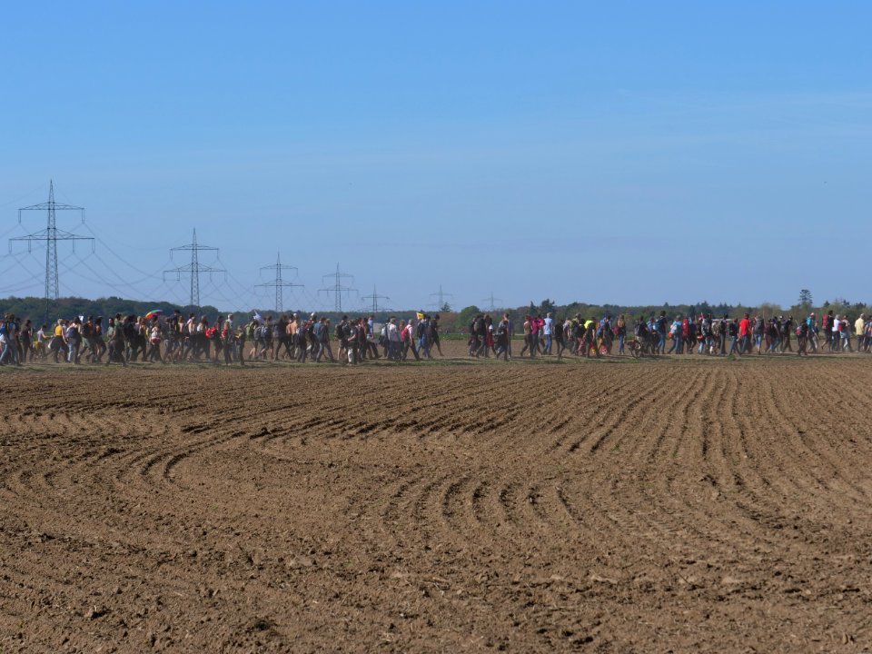 Demonstrator on way to "Wald retten - Kohle stoppen!" 06-10-2018 06