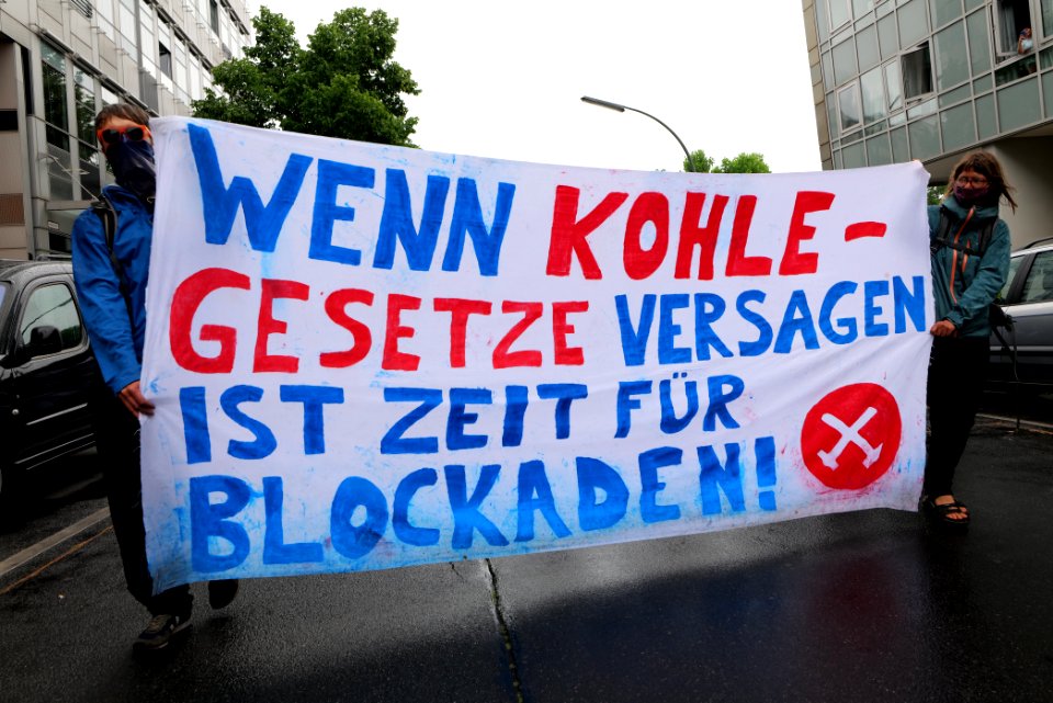 Demonstration from at Willy-Brandt-Haus to Invalidenpark Berlin 2020-07-01 14