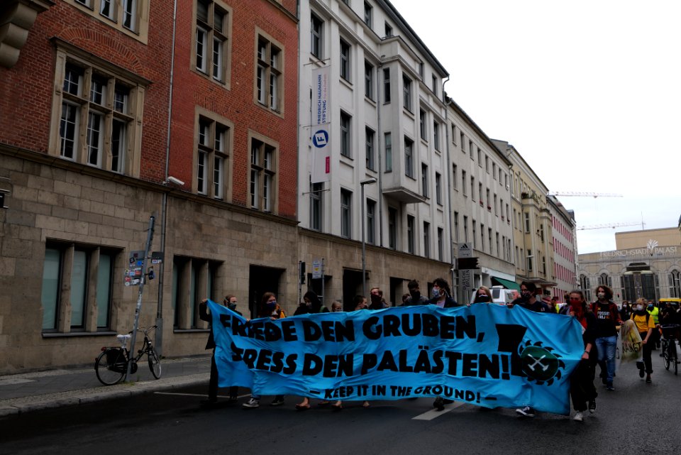 Demonstration from at Willy-Brandt-Haus to Invalidenpark Berlin 2020-07-01 55