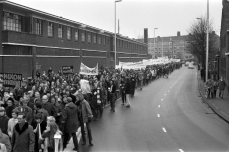 Demonstratie tegen oorlog in Vietnam van meer dan 50.000 mensen in Utrecht, de d, Bestanddeelnr 926-1392
