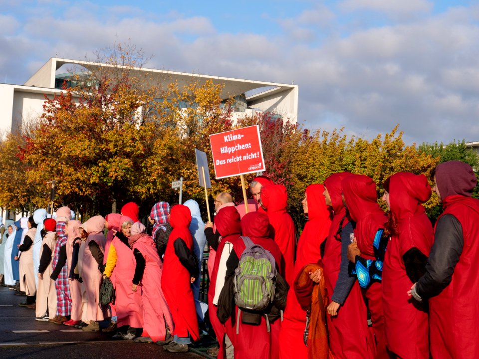 Demonstration at Platz der Republik at Rebellion Week Berlin 2019-10-09 46