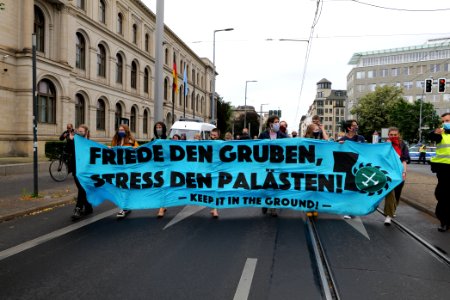 Demonstration from at Willy-Brandt-Haus to Invalidenpark Berlin 2020-07-01 64