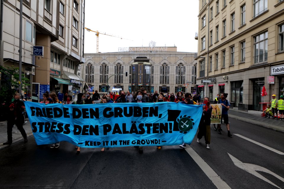 Demonstration from at Willy-Brandt-Haus to Invalidenpark Berlin 2020-07-01 54