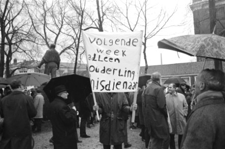 Demonstratie Priesters en Predikanten tegen oorlog in Vietnam, Bestanddeelnr 919-9093