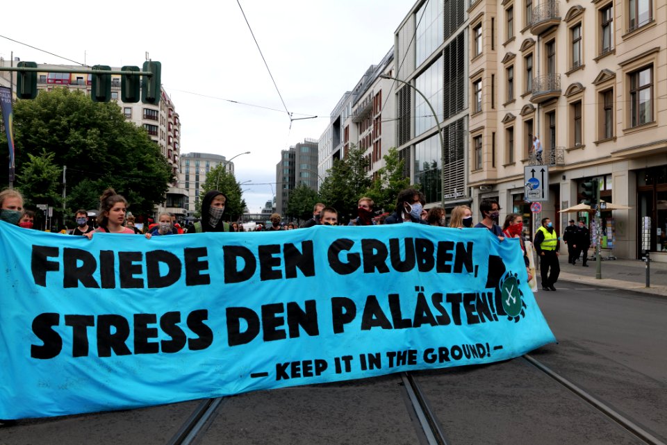 Demonstration from at Willy-Brandt-Haus to Invalidenpark Berlin 2020-07-01 52