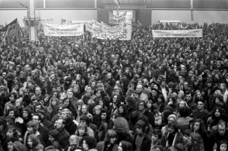 Demonstratie tegen oorlog in Vietnam van meer dan 50.000 mensen in Utrecht, demo, Bestanddeelnr 926-1389
