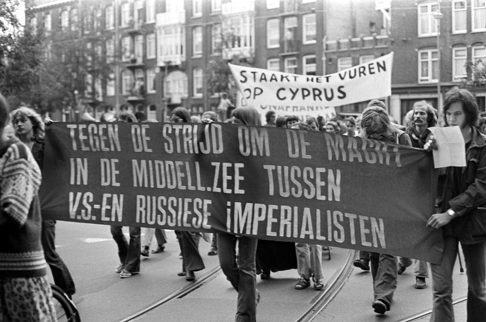 Demonstratie tegen oorlog op Cyprus in Amsterdam, Bestanddeelnr 927-3891