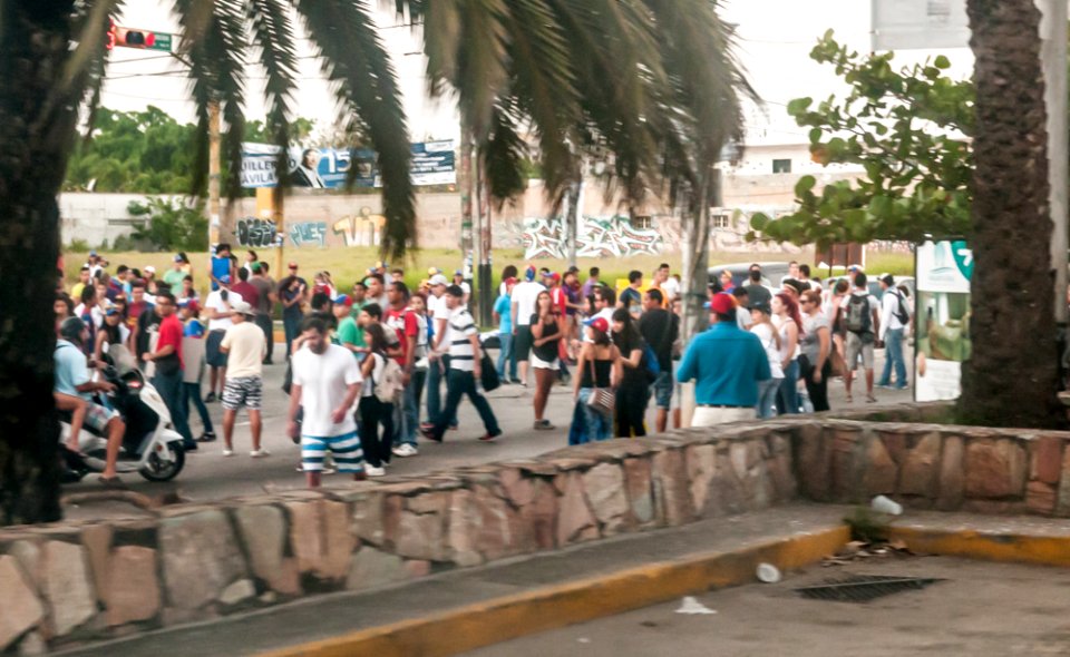 Demostration in PROVEMED, Margarita Island 12F
