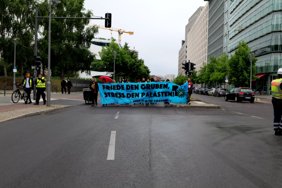 Demonstration from at Willy-Brandt-Haus to Invalidenpark Berlin 2020-07-01 32