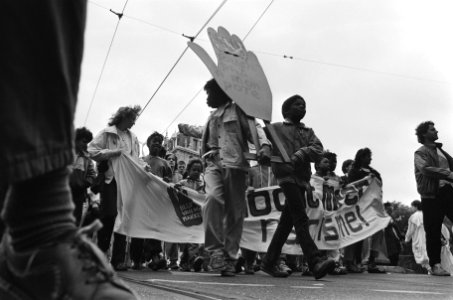 Demonstratie tegen racisme en discriminatie als afsluiting actieweek tegen racis, Bestanddeelnr 933-4039