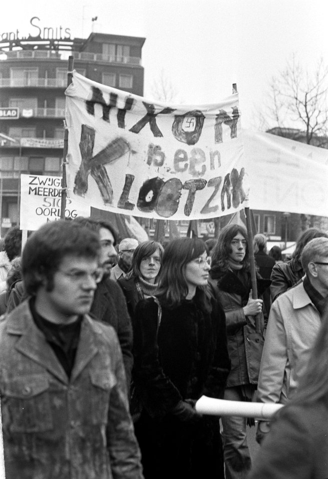 Demonstratie tegen oorlog in Vietnam van meer dan 50.000 mensen in Utrecht, de d, Bestanddeelnr 926-1399