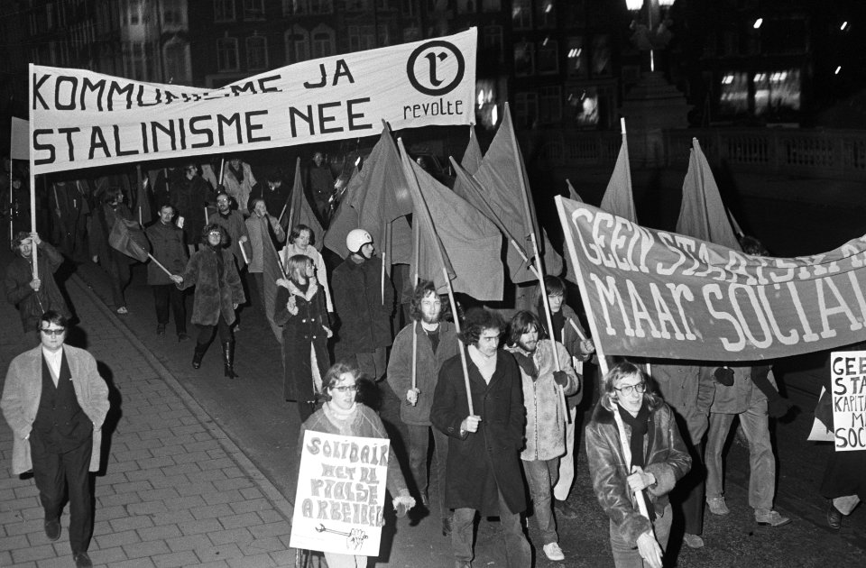 Demonstratie tegen gewelddadig optreden tegen Poolse demonstranten in Polen, te , Bestanddeelnr 924-1201