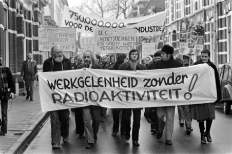 Demonstratie tegen uitbreiding UCN in Almelo in de demonstratie om Leo Jansen, Bestanddeelnr 928-9212