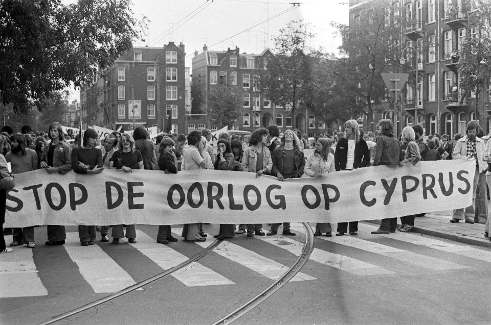 Demonstratie tegen oorlog op Cyprus in Amsterdam, Bestanddeelnr 927-3890