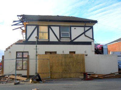 Demolition of Harbour View pub, Junction of Wellington Road (A259) and Camden Road, Portslade (November 2015) (10)