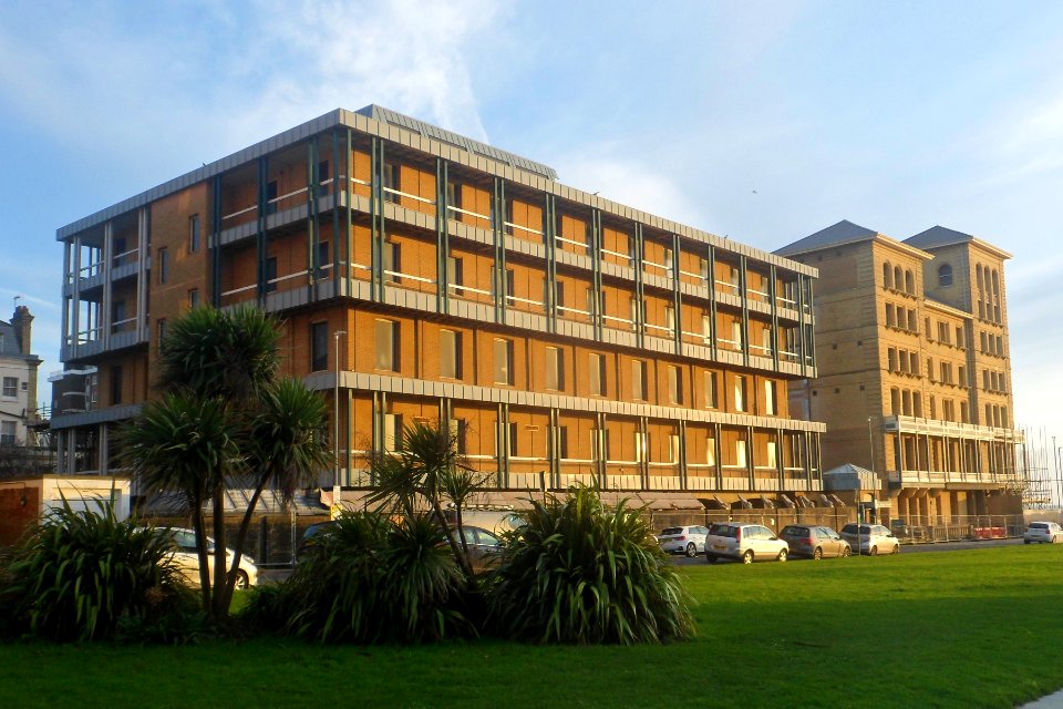 Demolition of North Wing of King's House, Queen's Gardens, Hove (22 December 2019) (13)