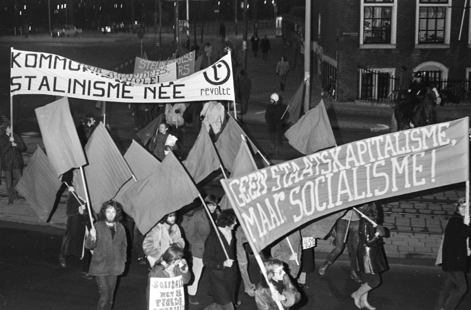 Demonstratie tegen gewelddadig optreden tegen Poolse demonstranten in Polen, te , Bestanddeelnr 924-1200