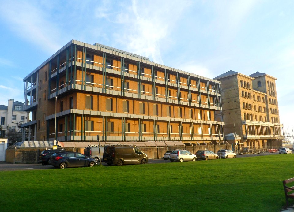 Demolition of North Wing of King's House, Queen's Gardens, Hove (22 December 2019) (11)