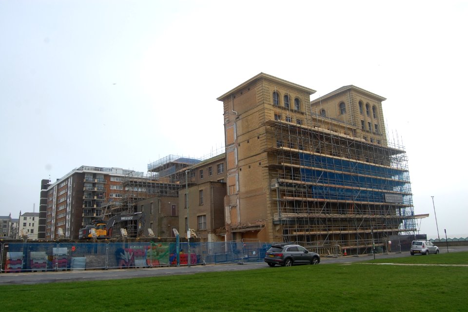 Demolition of North Wing of King's House, Queen's Gardens, Hove (2 February 2020) (4)