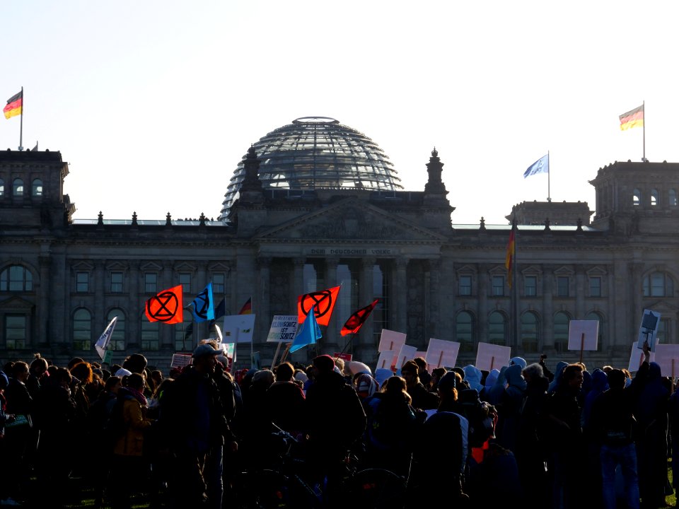 Demonstration at Platz der Republik at Rebellion Week Berlin 2019-10-09 03
