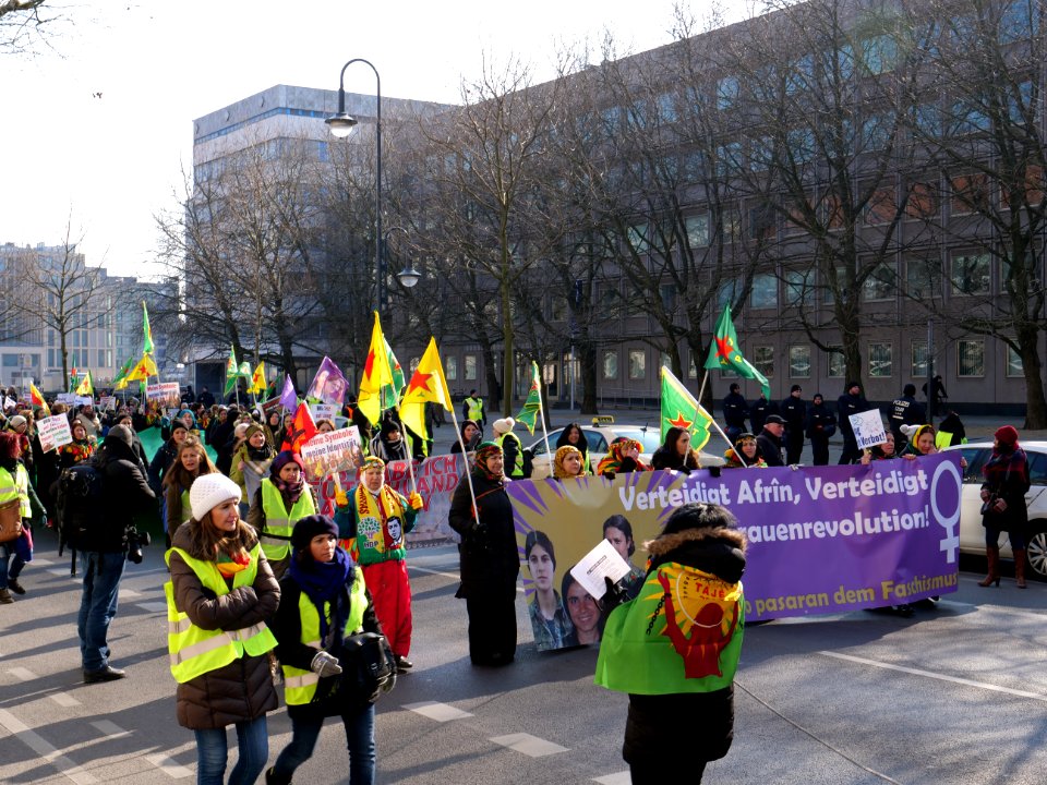 Demonstration against the war of the Turkey against the Kurds 03
