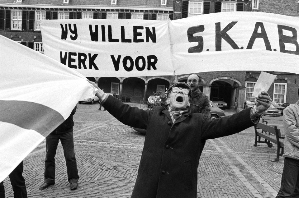 Demonstraties, werknemers, spandoeken, Bestanddeelnr 931-8056