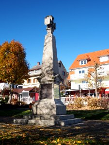 Denkmal am Titisee pic1
