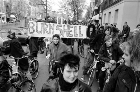Demonstraties, spandoeken, leuzen, Bestanddeelnr 934-4403