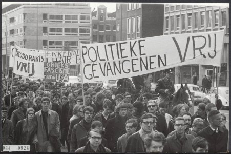 Demonstraties, studenten, dictaturen, Bestanddeelnr 044-0924