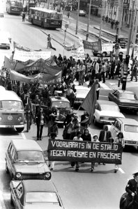 Demonstraties, spandoeken, Bestanddeelnr 927-9323