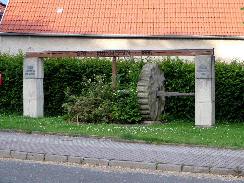 Denkmal in Kleinmölsen