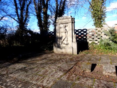 Denkmal den Märzgefallenen 1920 auf dem Arnstädter Friedhof 1