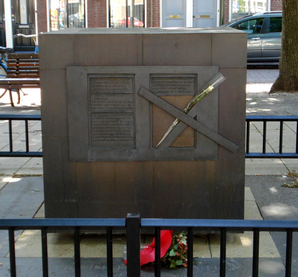 Denhaag monument roma en sinti