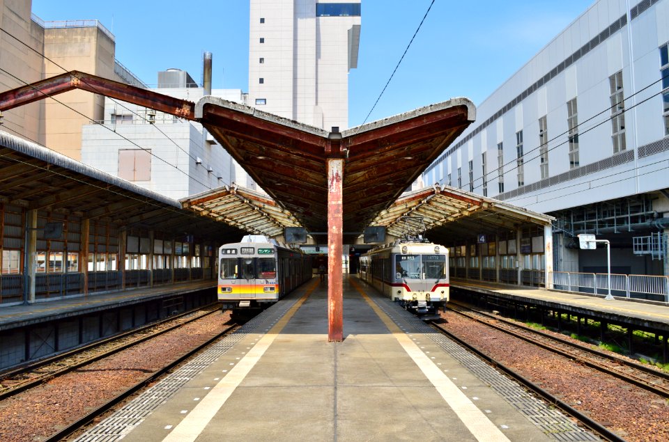 Dentetsu-Toyama Station, platform-2