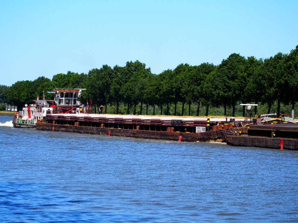 Denija - ENI 08548021 & DDSG Mahart - ENI 38601219, Amsterdam-Rijn kanaal, pic