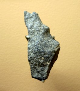 Denticulé Paléolithique Inférieur Tautavel Archéologie Nationale 01042018
