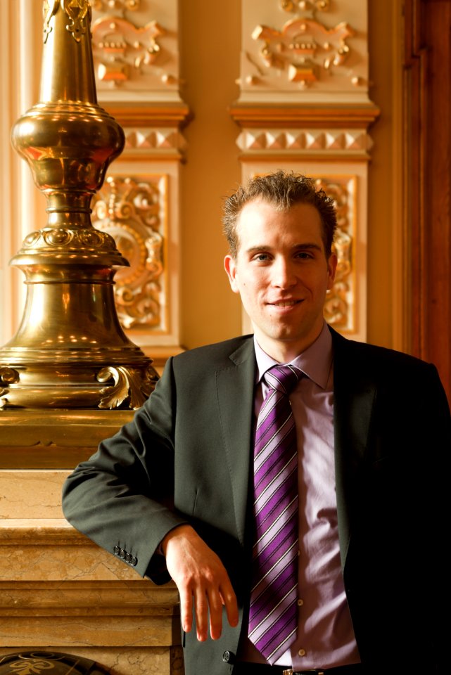 Dennis Thering im Hamburger Rathaus IMG 4805 edit