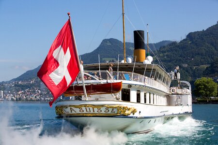 Steam powered paddle steamer lake
